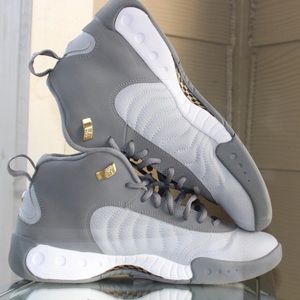 Gray and white Jordans great condition